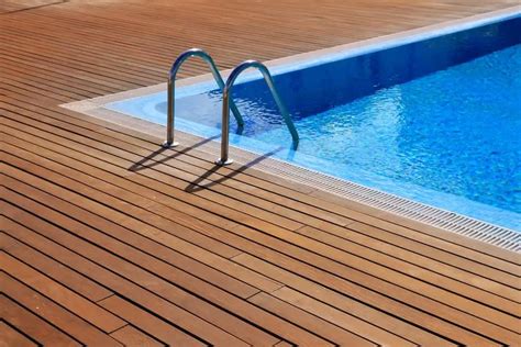 The 10 Best Pool Deck Paints (2024 Reviews) - Pool Care Guy