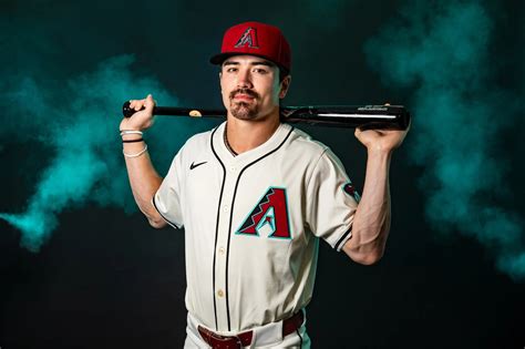 Diamondbacks unveil new uniforms for 2024