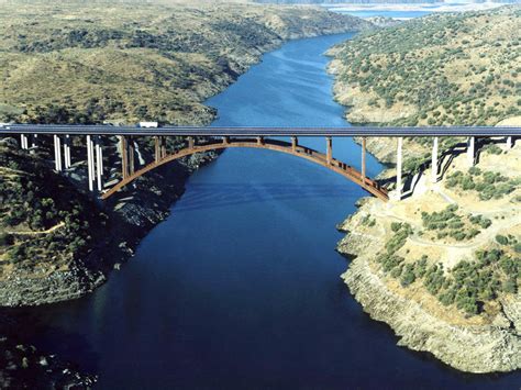 Tajo River Bridge - HighestBridges.com