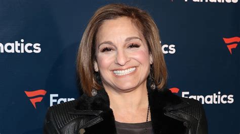 Mary Lou Retton Is Grateful To Be Alive After Month In ICU Following Rare Pneumonia Diagnosis ...