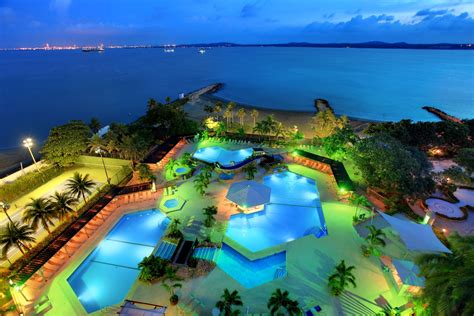 Pool at the Hilton Cartagena. The Caribbean vacations of your dreams ...