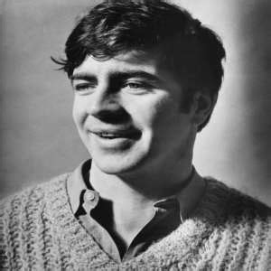 Alan Bates Birthday, Real Name, Age, Weight, Height, Family, Facts ...