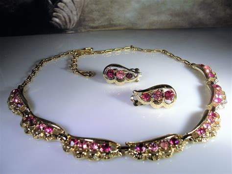 CORO Jewelry Set, Pink Midcentury Jewelry Set, Pink Rhinestone Necklace, Pink Rhinestone Clip On ...