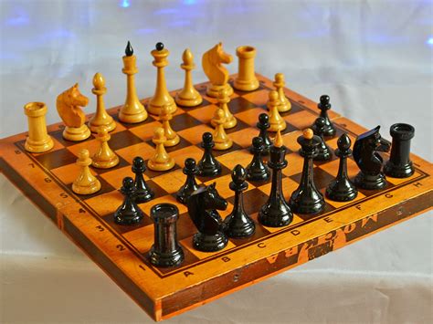 The Queen's Gambit chess set wooden old chess pieces | Etsy