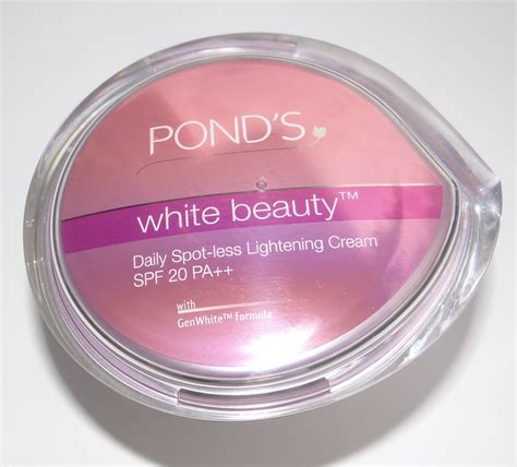 Pond’s White Beauty Daily Spot-less Lightening Cream Review