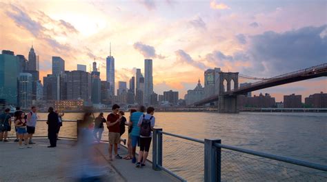 Brooklyn Heights Promenade in New York | Expedia.co.uk