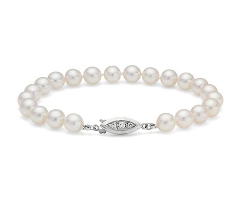 Premier Akoya Cultured Pearl and Diamond Bracelet in 18k White Gold (7.0-7.5mm) | Blue Nile