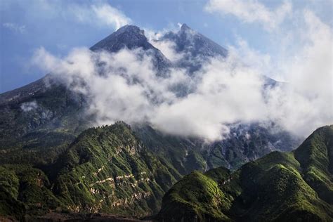 “I Prefer to Die on the Mountain”: Local Resistance to National Park Development on Mount Merapi ...