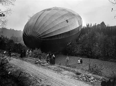 Airplane vs. Zeppelin in 1917 | Daily Planet | Air & Space Magazine