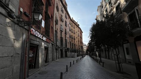 10 Best Neighborhoods in Madrid: Students, Expats & Tourists