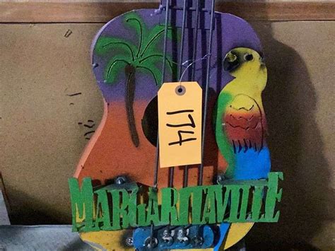 Margaritaville wall metal art - Diamond G Auctioneers