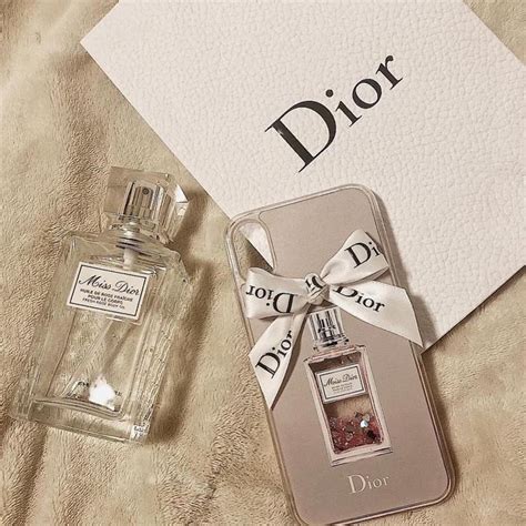 Trending Designer on Instagram: “Dior phone case #DIOR” | Bling phone ...