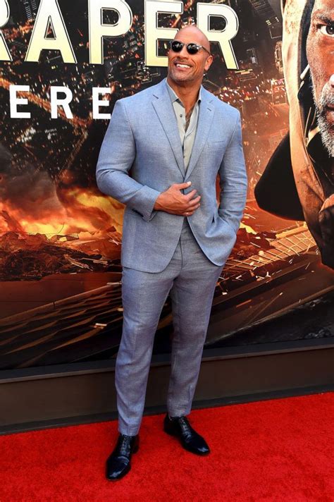 Dwayne Johnson Red Carpet Pics | Стильные мужчины, Мода для полных ...