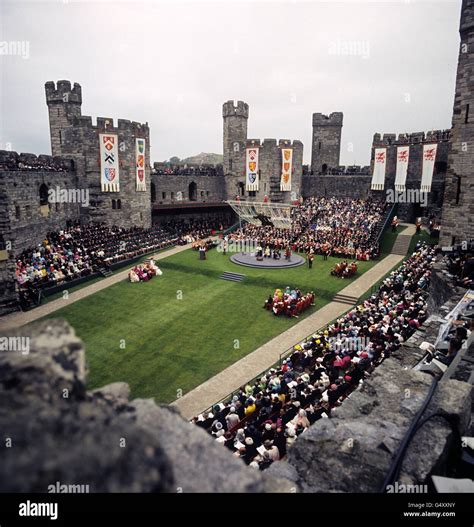 A general view inside Caernarfon Castle of the investiture of the Prince of Wales Stock Photo ...