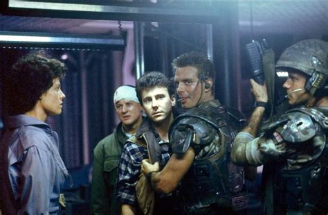 aliens 2 | Aliens movie, Aliens 1986, Science fiction movies