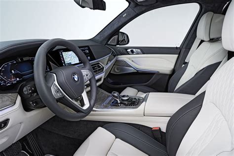 BMW X7: the design - Car Body Design