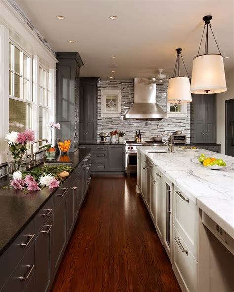 35 Two-Tone Kitchen Cabinets To Reinspire Your Favorite Spot In The House