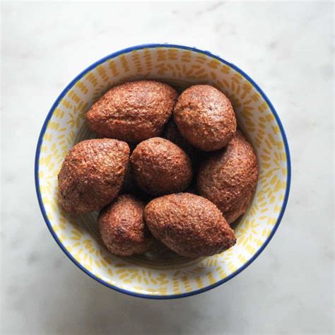 Kibbeh Nayeh Recipe (Lebanese Raw Kibbeh) - The Matbakh