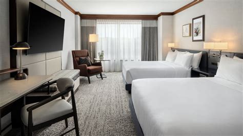 Coralville Hotel Rooms Near Iowa City | Hyatt Regency Coralville