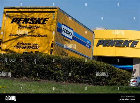 Penske Rental Truck High Resolution Stock Photography and Images - Alamy