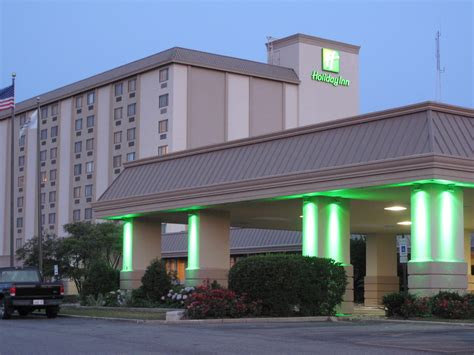 Holiday Inn Rolling Mdws-Schaumburg Area Hotel by IHG