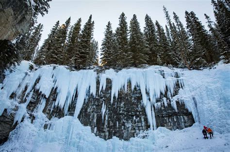 Exploring Johnston Canyon in winter - Young Adventuress