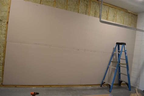 How To Drywall A Garage (DIY How-To Guide With Photos)