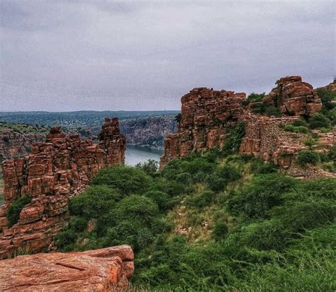 Gandikota Fort | Natural landmarks, Grand canyon, Outdoor