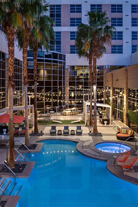 Renaissance Las Vegas Hotel - Las Vegas, NV - Wedding Venue