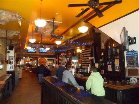 Taverns: Old German Beer Hall Mimics Munich » Urban Milwaukee