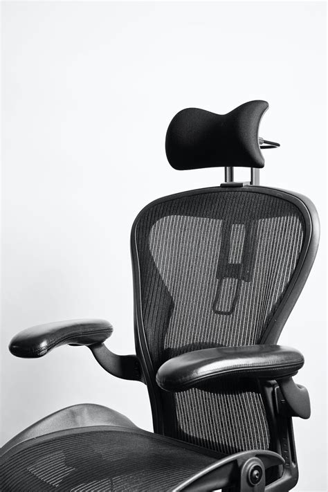 Atlas Cushion Headrest for Herman Miller Aeron Chair | Store - Atlas Headrest