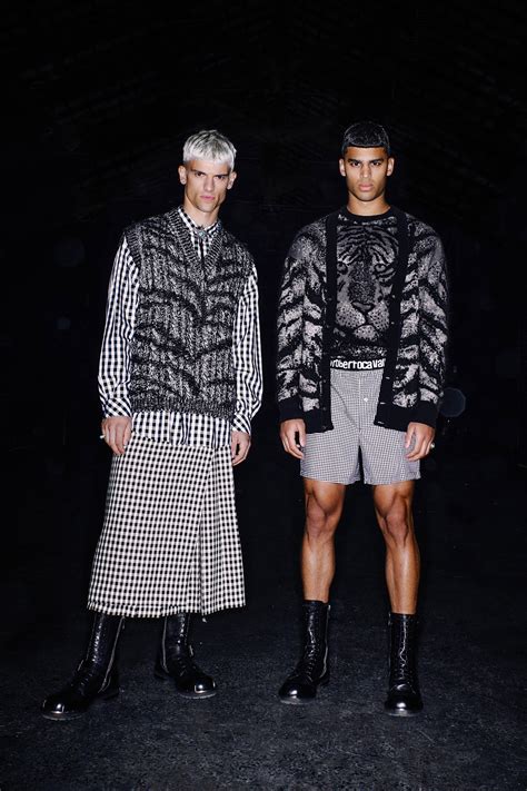 Roberto Cavalli Pre-Fall 2023 Menswear Collection | Vogue