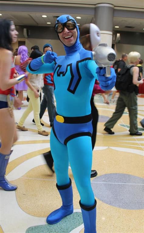 BLUE BEETLE | Dc cosplay, Blue beetle, Best cosplay