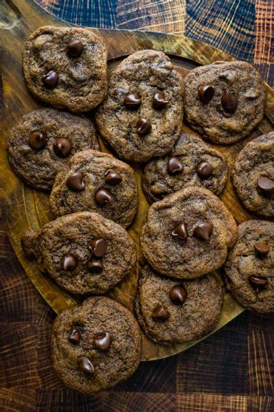 Baileys Chocolate Irish Cream Cookies - Garlic & Zest