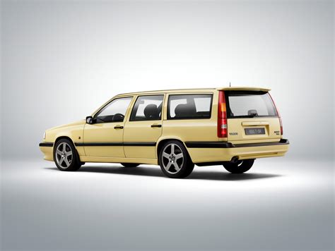 The iconic Volvo 850 is now 25 years old! - Autofreaks.com