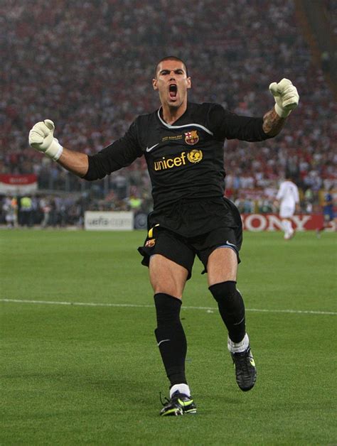 Victor Valdés Unicef, Goalkeeper, Fc Barcelona, Soccer, Sports Jersey, Quick, Ideas, Fashion, Fo ...