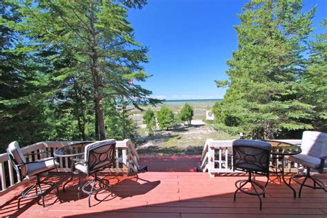 Sunset View: 3 Bedroom Vacation Cottage For Rent Pike Bay Ontario (141787) - Find Rentals