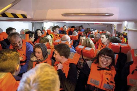 WORLD RECORD LIFEBOAT BOARDING - PALFINGER MARINE Stories