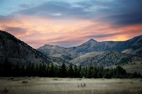 Cody, Wyoming | Places to go, Historic travel, Wyoming mountains