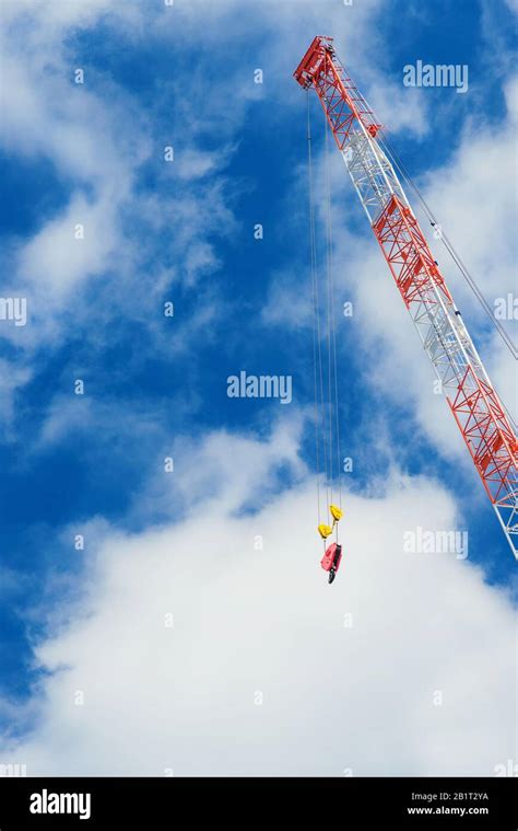 Crane jib sky hook hi-res stock photography and images - Alamy