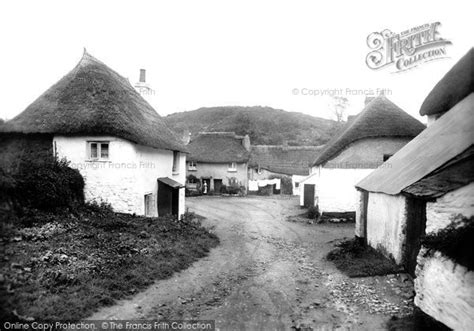 Photo of Hope Cove, Cottages 1922 - Francis Frith