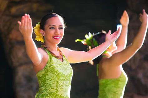 Hyatt Luau - Drums of the Pacific