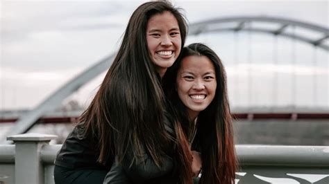 Biological sisters finally meet after DNA test | FOX 29 Philadelphia