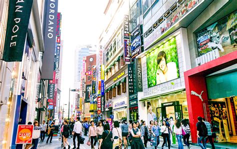 Myeongdong Shopping & Best Things to Do in Seoul