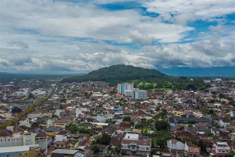 Foto : Gunung Tidar di Magelang Bukan Berarti Mati dan Modar, Ini ...