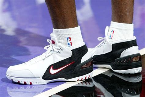 Nike To Bring Back LeBron's First Ever Game Shoe - Releases