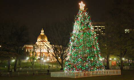 Best Places To See Christmas Lights In Boston | WeekendPick