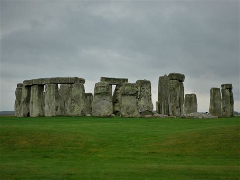 Stonehenge, Salisbury Plain (Illustration) - World History Encyclopedia