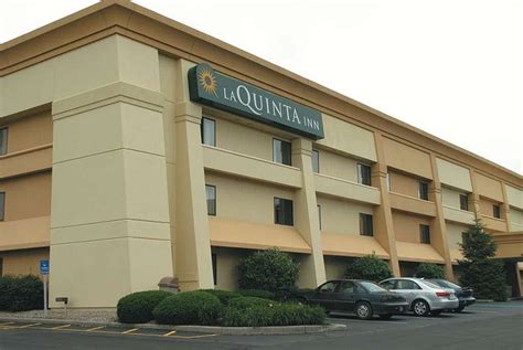 LA QUINTA INN BY WYNDHAM INDIANAPOLIS AIRPORT EXECUTIVE DR $68 ($̶9̶0̶ ...