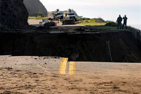 Portion of California's Highway 1 Collapsed Into the Ocean After a Mudslide